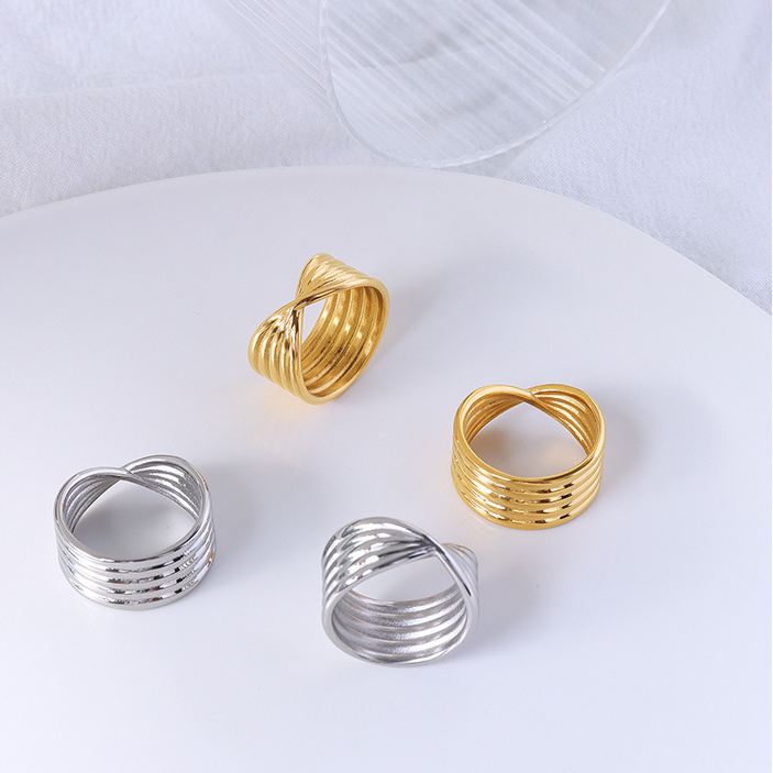商品1-Chunky Wavier Texture Knot Ring